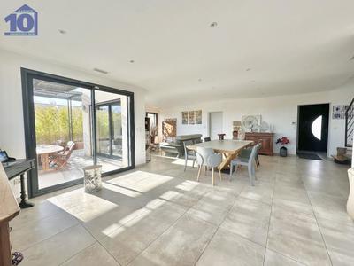 Villa - 150 m² - 4 pièces