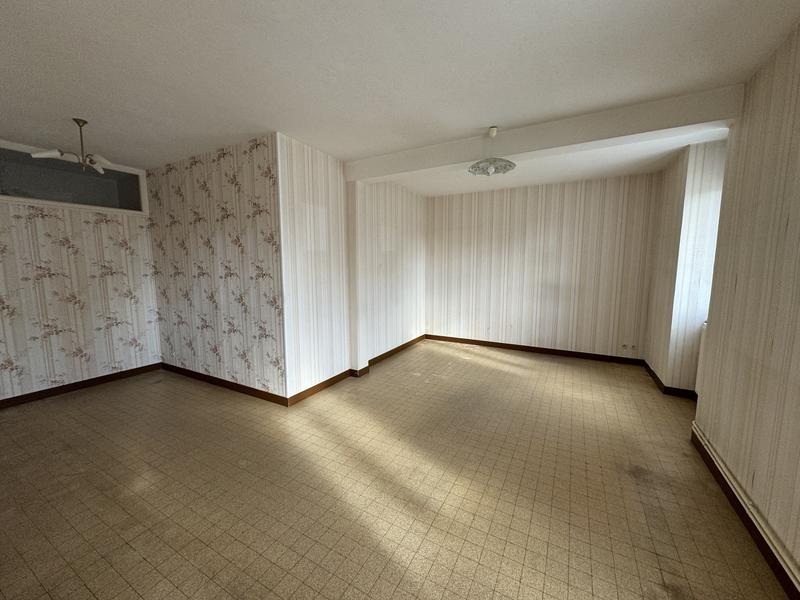 Maison - 170 m² - 7 pièces