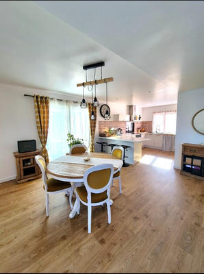 Maison - 123 m² - 4 pièces