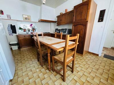 Maison - 104 m² - 5 pièces