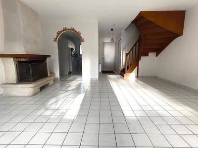 Maison - 89 m² - 4 pièces