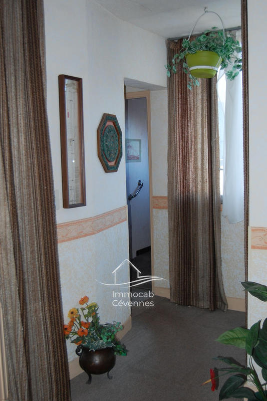 Appartement - 222 m² - 6 pièces