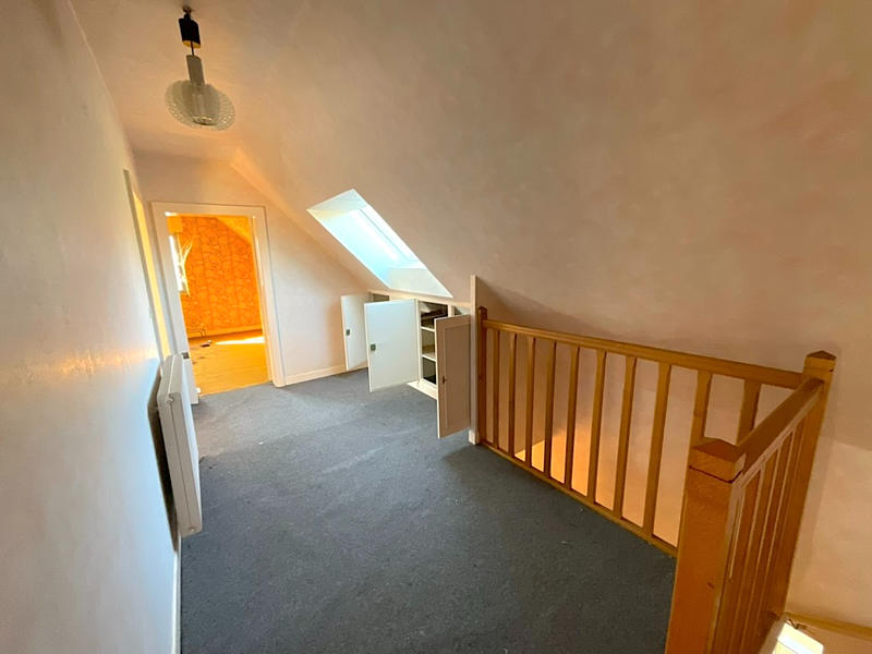 Maison - 181 m² - 6 pièces