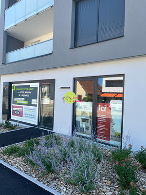 Local commercial - 93 m²