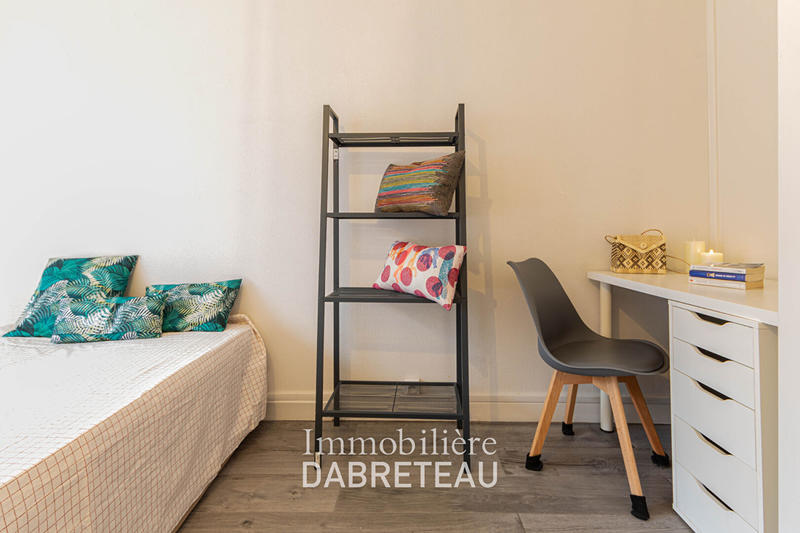 Chambre - 112 m² - 5 pièces