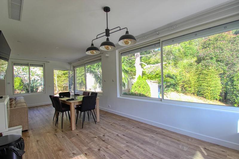 Villa - 215 m² - 5 pièces