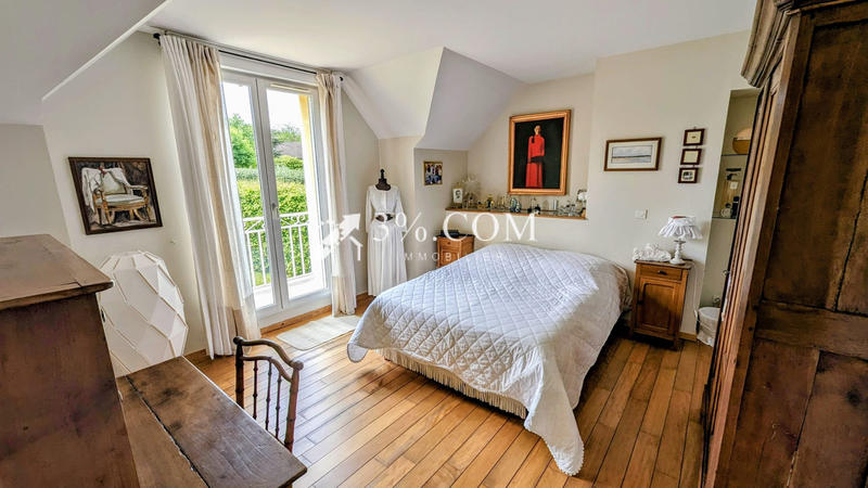 Maison - 196 m² - 7 pièces