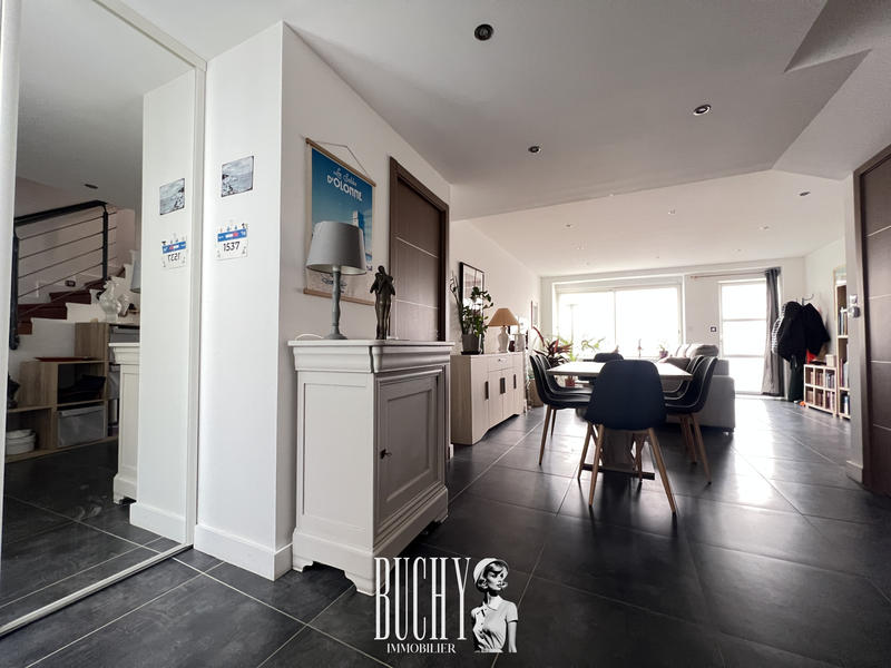 Maison - 110 m² - 4 pièces