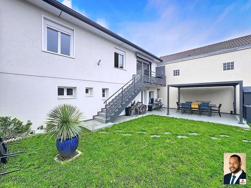 Maison - 146 m² - 6 pièces