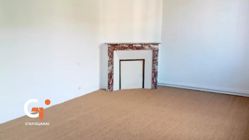 Maison - 222 m² - 6 pièces