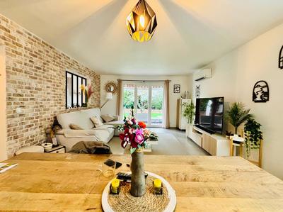 Maison - 101 m² - 4 pièces