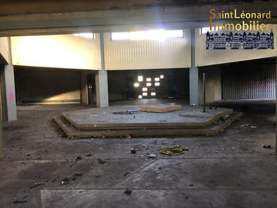 Maison - 620 m² - 1 pièce