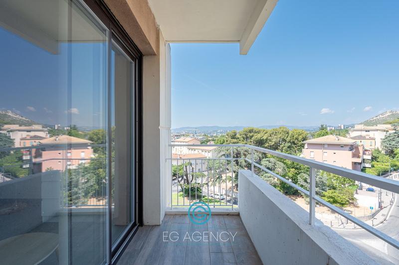 Appartement - 98 m² - 4 pièces