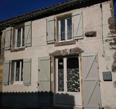 Maison en pierre - 39 m² - 2 pièces