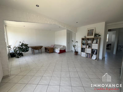 Appartement - 75 m² - 3 pièces