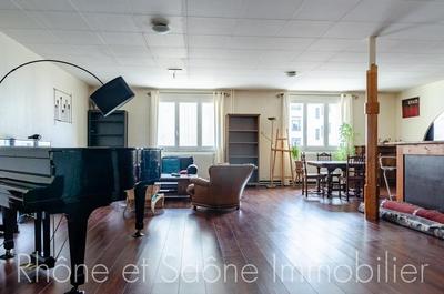 Appartement - 120 m² - 3 pièces