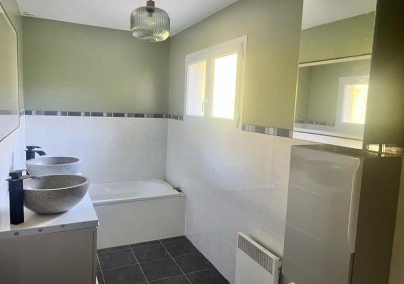 Maison - 95 m² - 5 pièces