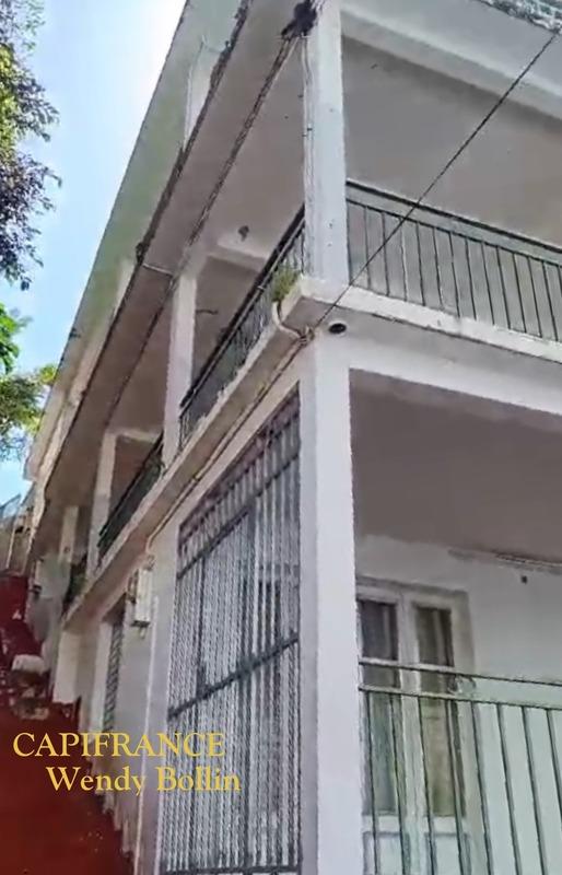 Propriété - 569 m² - 22 pièces