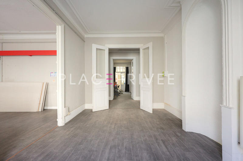 Local commercial - 101 m² - 4 pièces