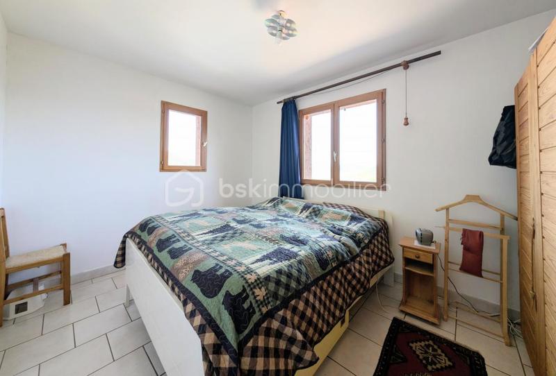 Propriété - 257 m² - 11 pièces