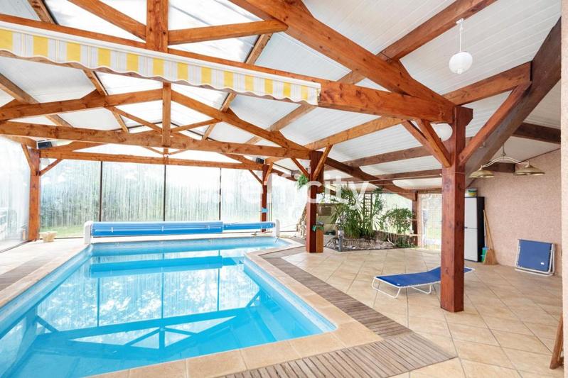 Maison - 184 m² - 5 pièces