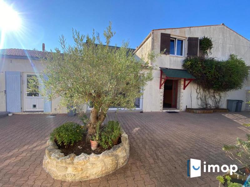 Maison - 209 m² - 7 pièces