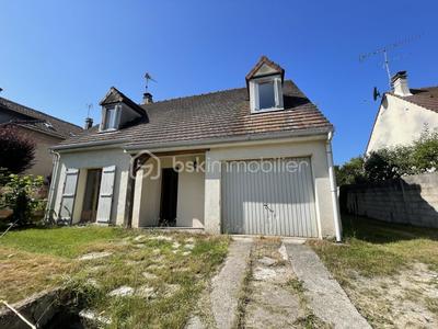Maison traditionnelle - 92 m² - 5 pièces