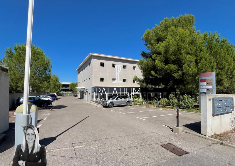 Local commercial - 225 m²