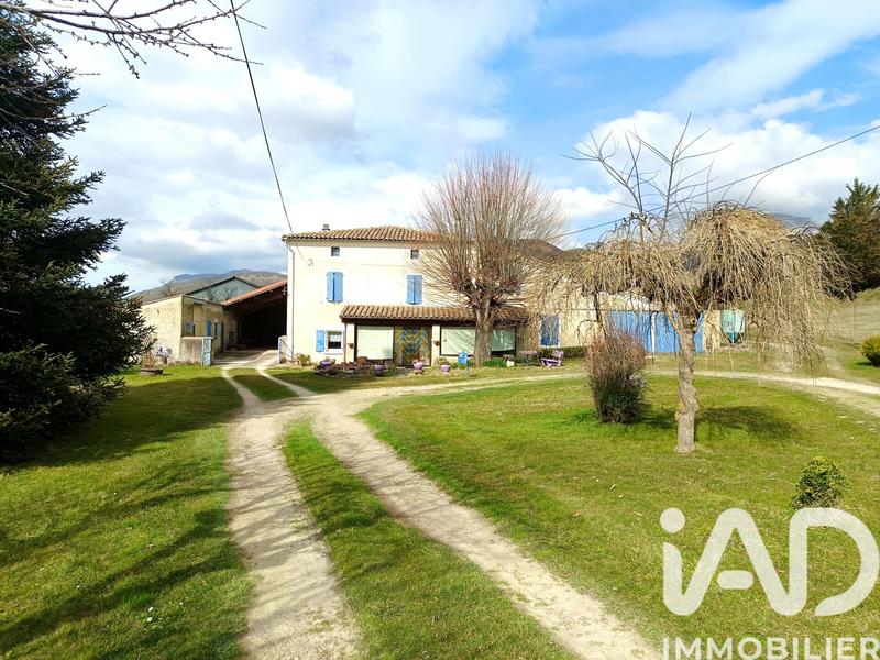 Maison de campagne - 170 m² - 8 pièces