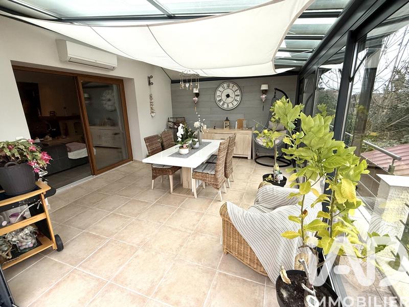 Maison - 196 m² - 8 pièces