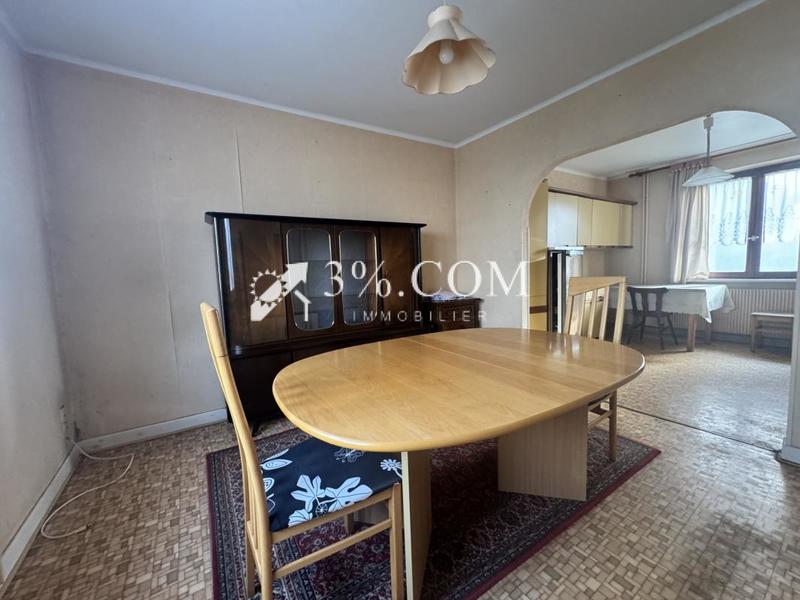 Maison - 181 m² - 7 pièces