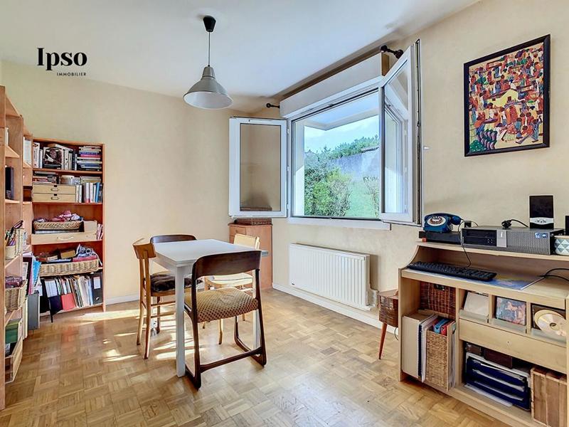 Appartement - 103 m² - 5 pièces