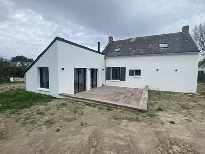 Maison - 130 m² - 8 pièces