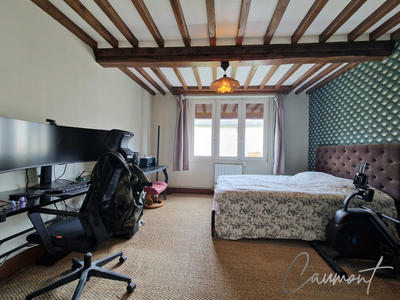 Maison traditionnelle - 150 m² - 5 pièces