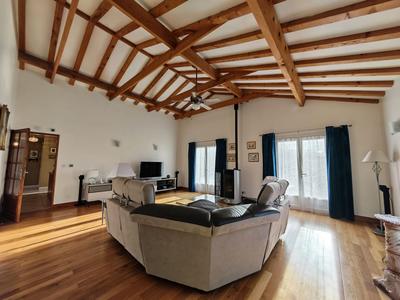 Maison - 137 m² - 5 pièces