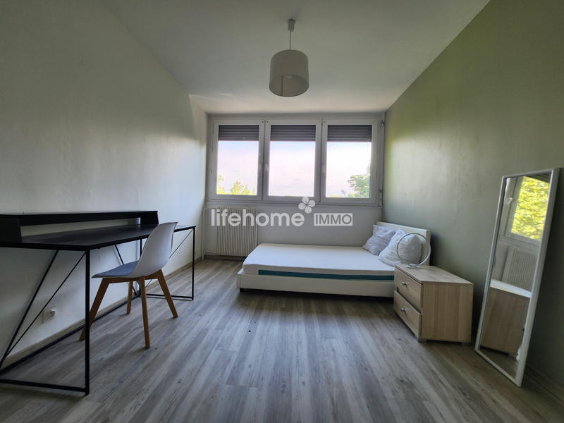 Appartement - 96 m² - 5 pièces