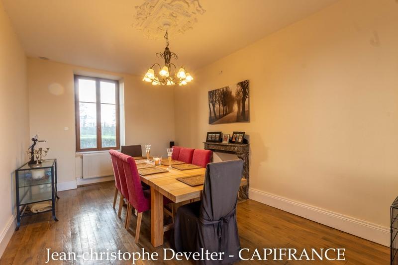 Propriété - 270 m² - 8 pièces