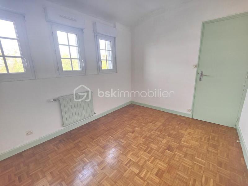 Maison - 99 m² - 5 pièces