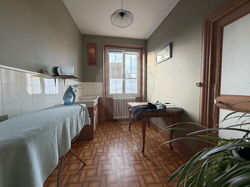 Maison de ville - 239 m² - 10 pièces