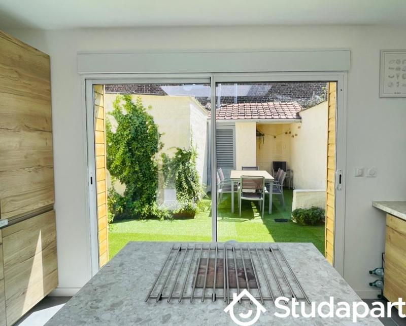 Chambre - 12 m² - 1 pièce