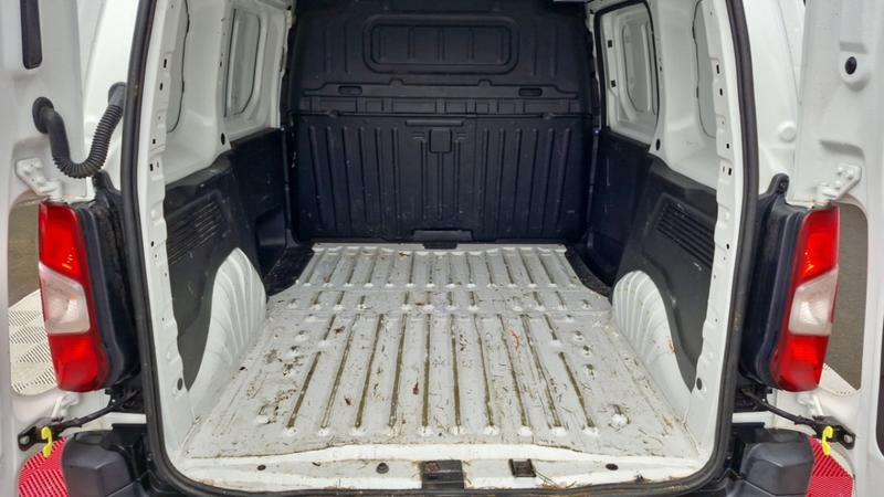 Peugeot Partner Fourgon Standard 1000 Kg Bluehdi 130 Ss Eat8 Premiu