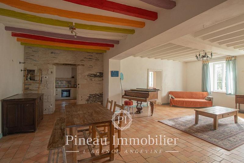 Maison - 303 m² - 13 pièces