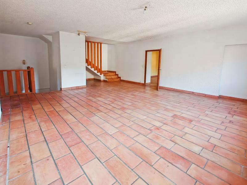 Maison - 186 m² - 7 pièces