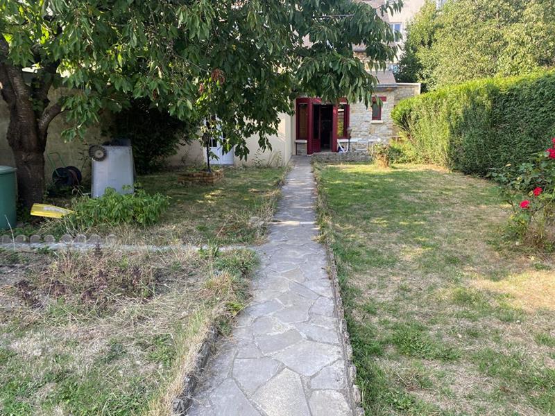 Maison - 92 m² - 5 pièces