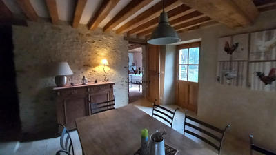 Maison - 320 m² - 18 pièces