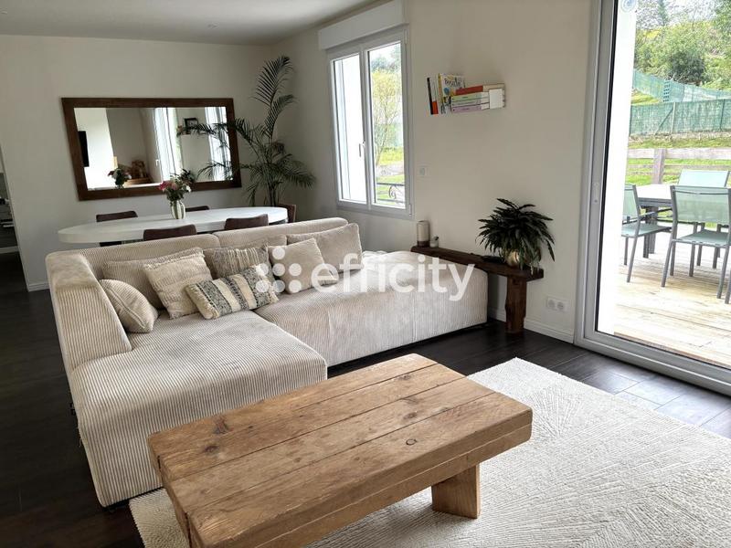 Maison - 123 m² - 4 pièces