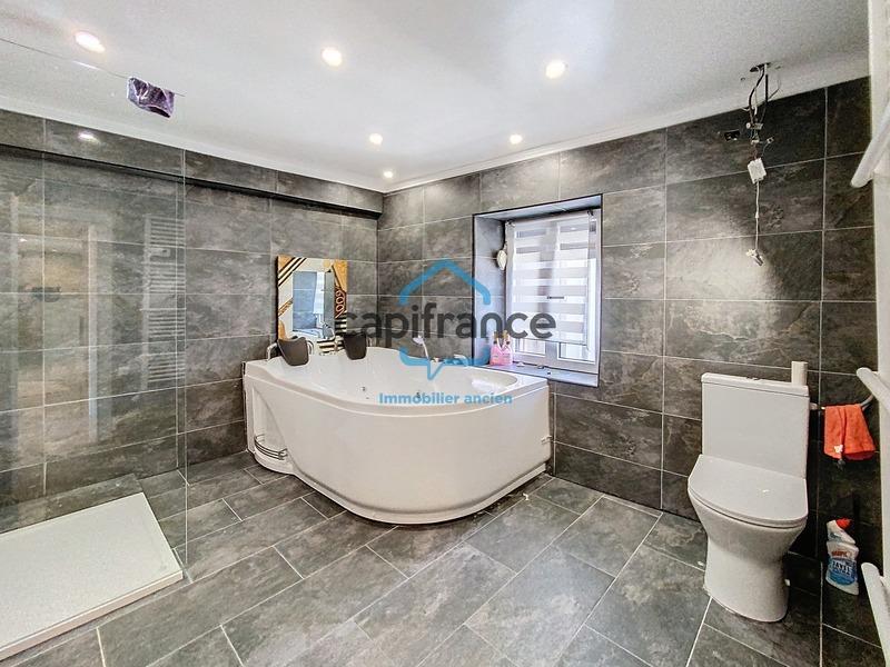 Maison - 165 m² - 5 pièces