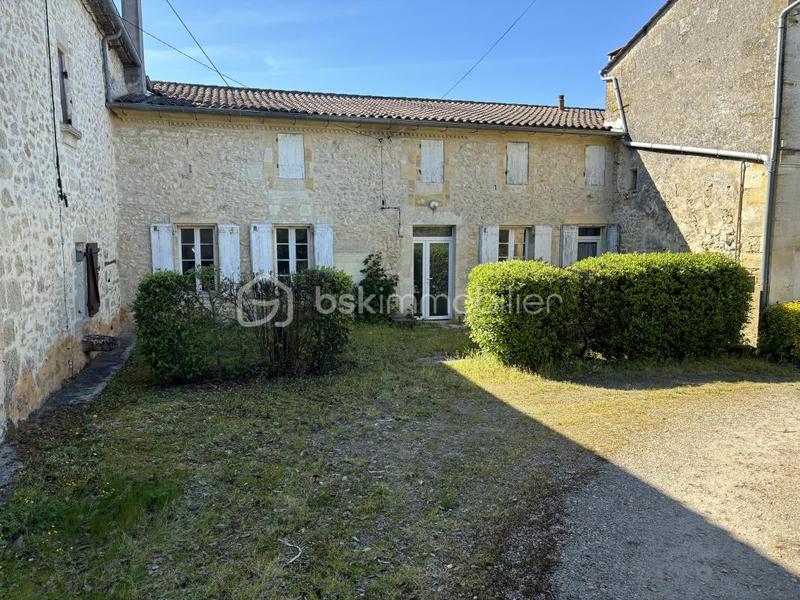 Maison ancienne - 194 m² - 7 pièces