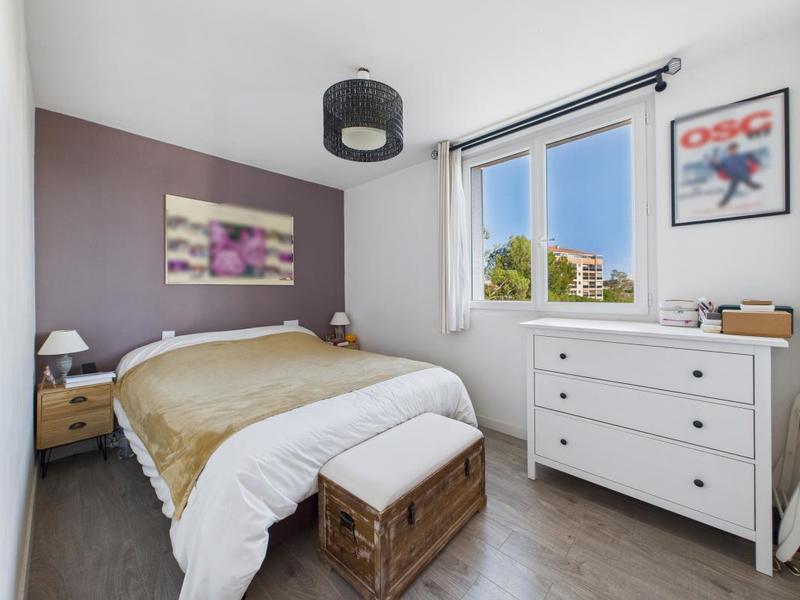 Appartement - 75 m² - 5 pièces