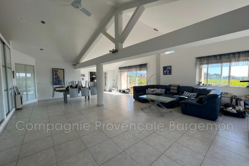 Bastide - 490 m² - 17 pièces